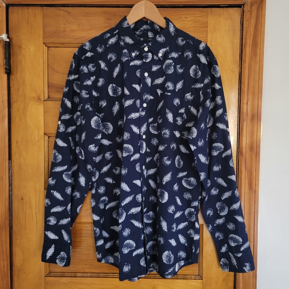 GAP Button Down Shirt Mens Size Large Blue Slim Fit Convertible Sleeve Seashells